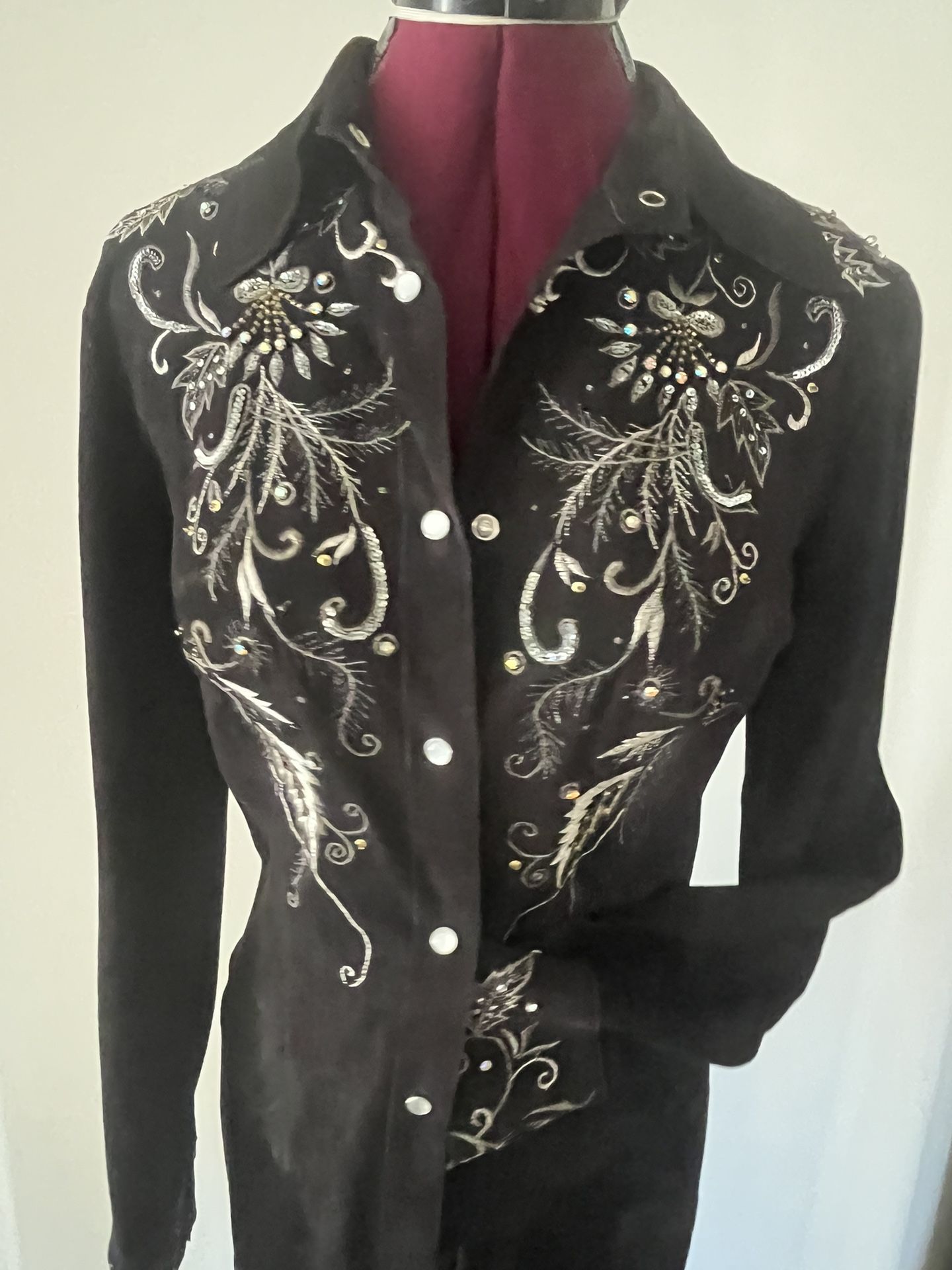 “Solely De Mandalay” Real Suade,(top) size 6 - (pant) size 8, Black