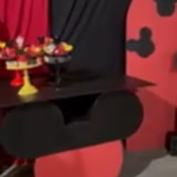 Mickey Mouse Desert Table 