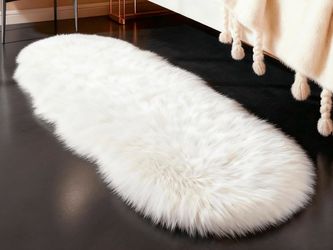 Faux Fur Rug Sheepskin Shag Fluffy Fuzzy Black/White 2x6 ft