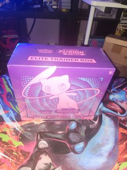 Fusion Strike Elite Trainer Box