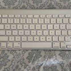 Apple Wireless Keyboard