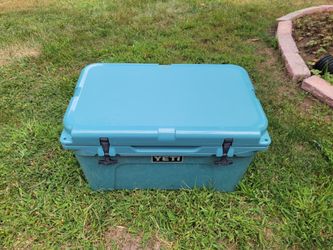 Yeti 45 Hard Sided Cooler Brand New