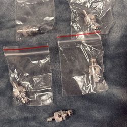 Pomona Electronic Parts 5285 