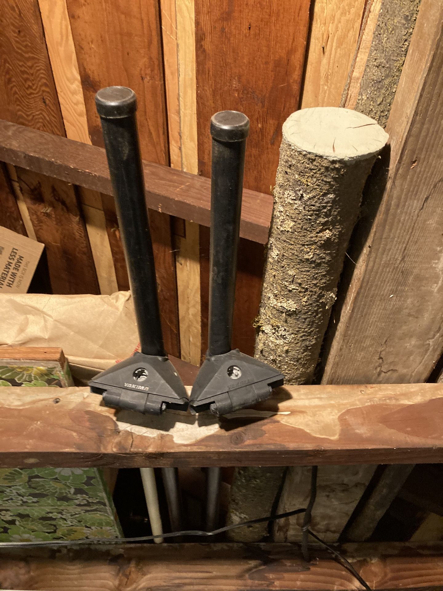 Yakima Rooftop Crossbars