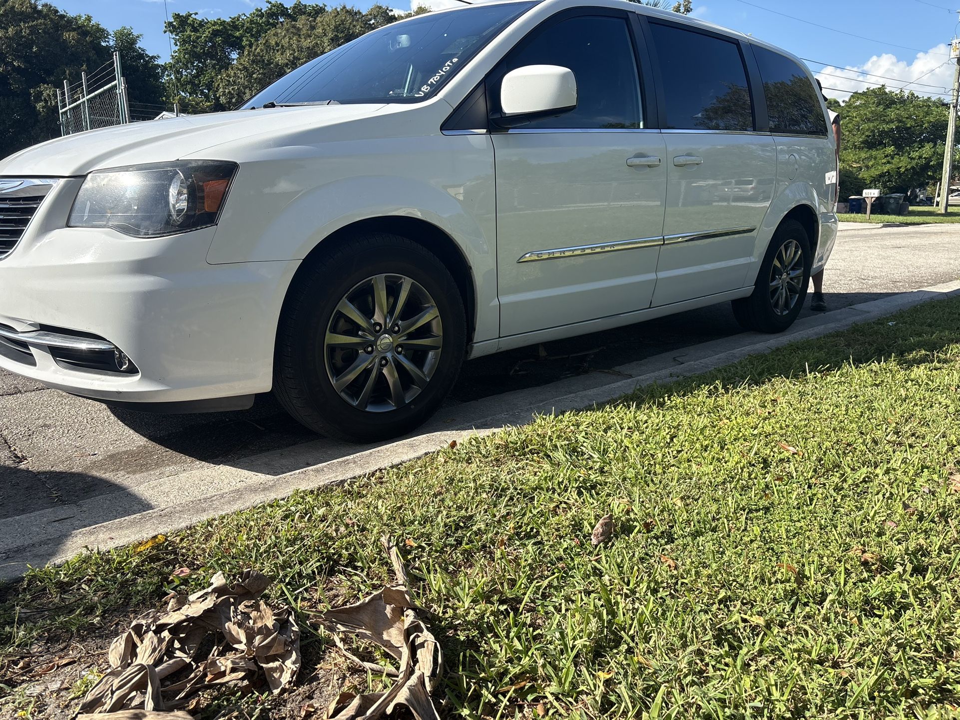 2016 Chrysler Town & Country