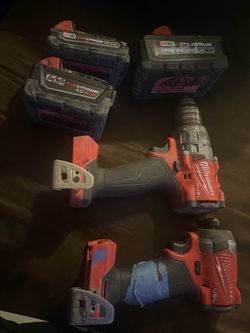 Milwaulkee drill and impact fuel brushless and batteries