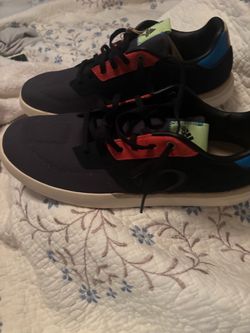 Adidas five ten sleuth carbon