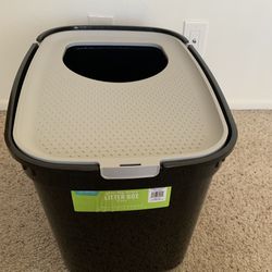 Top Entry Litter Box (new in box)