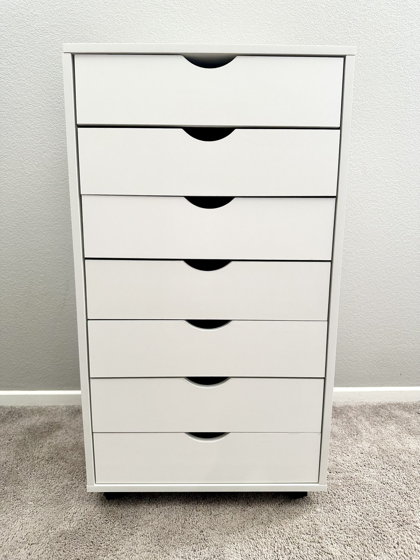 Modern 7 Drawer Chest - Stylish White Organizer