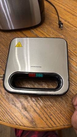 Ovente Stainless Steel Sandwich Maker – Like New