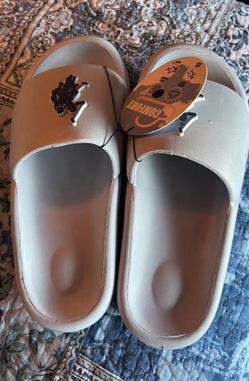 New Polo Slides Size 9-10 Men’s