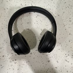 Beats Solo 3 Wireless Head Phones