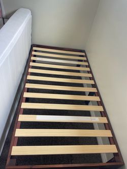 Twin bed frame & mattress