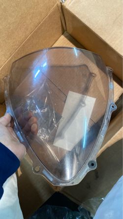 07 Suzuki gsxr750 front windscreen minty