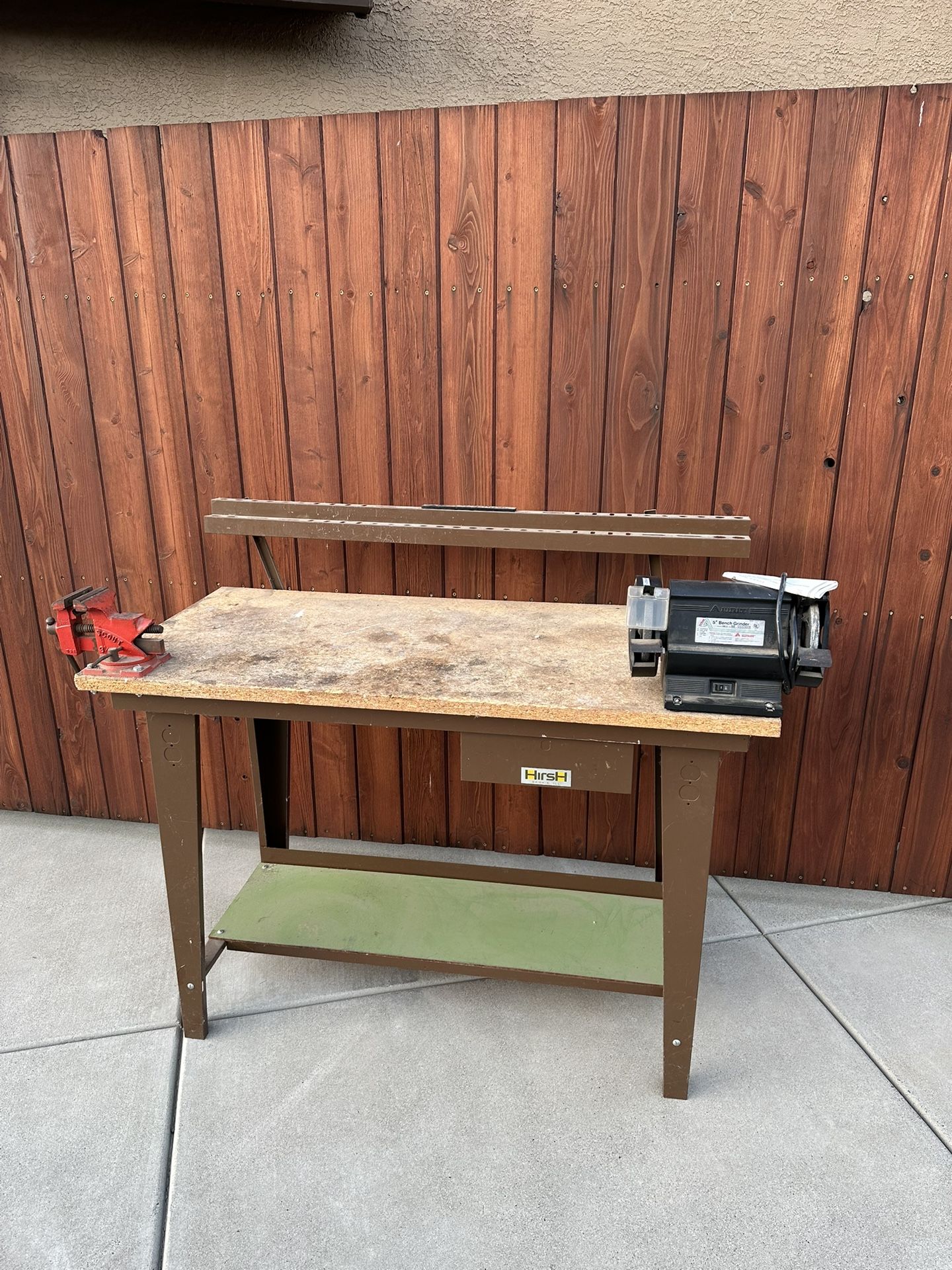 Work Bench with Vice and Grinder
