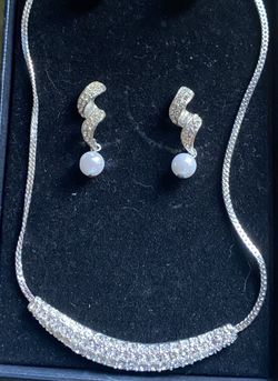 Pearl Pendant Set