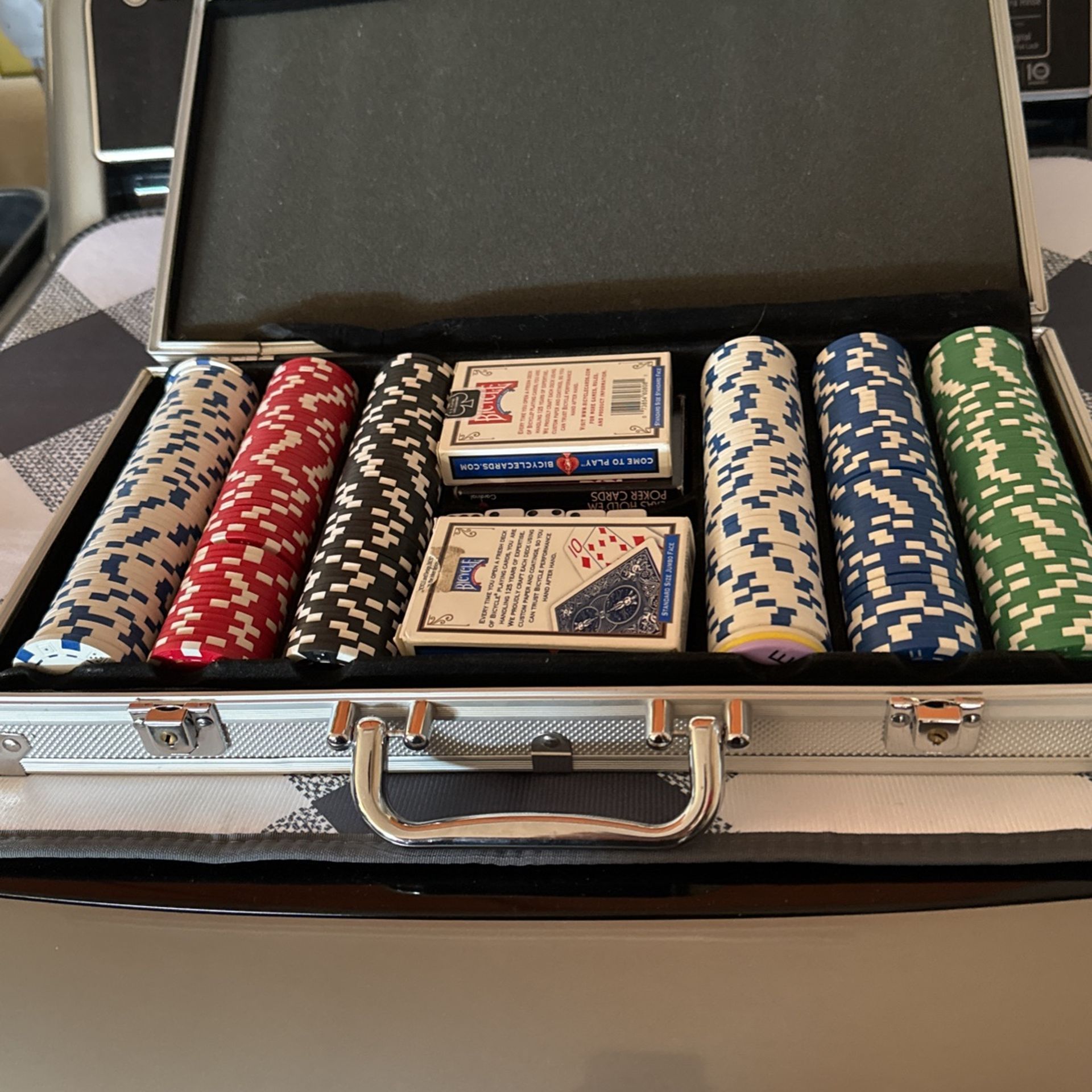 POKER CHIP SET