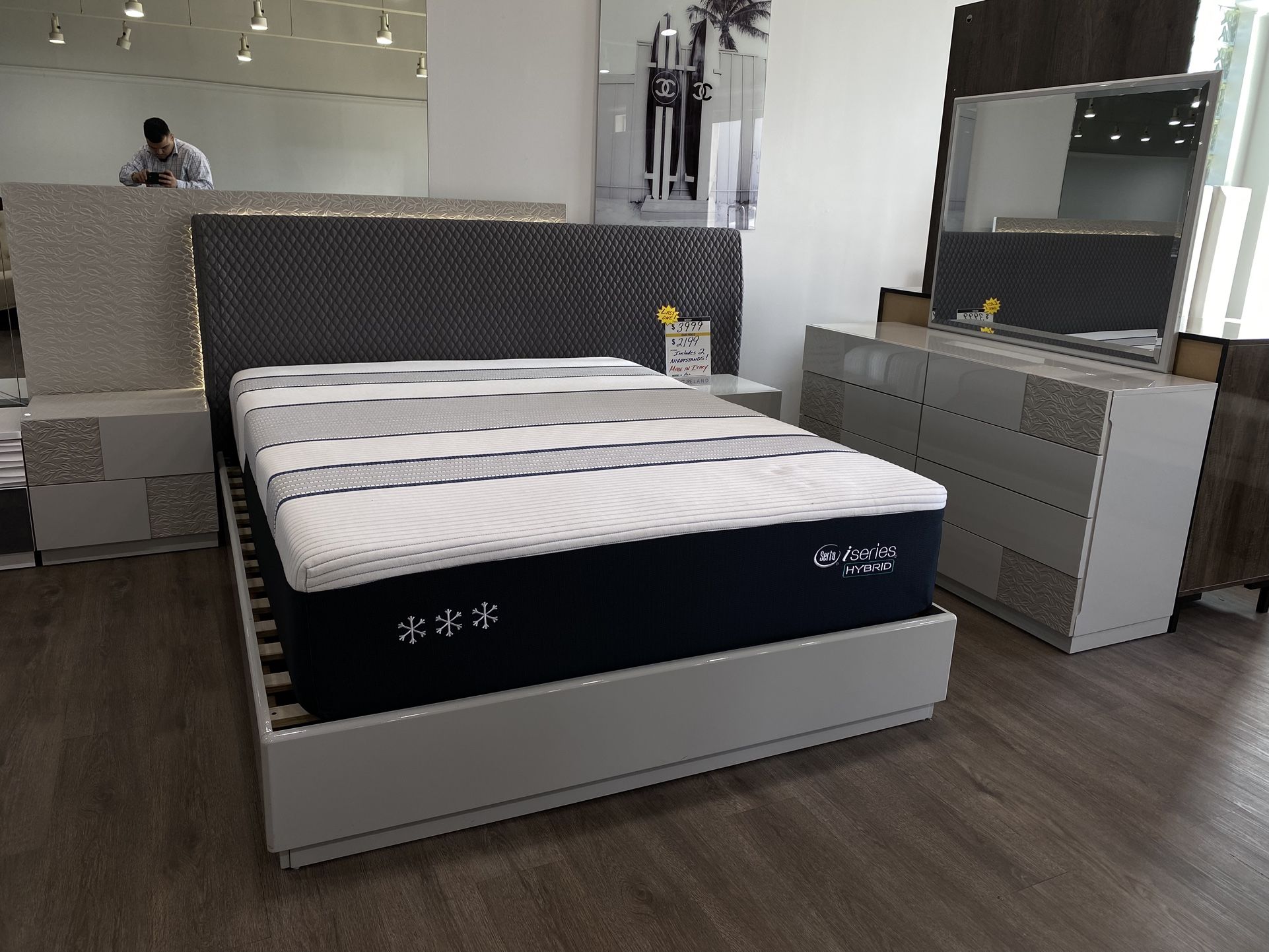 🔥🔥BRAND NEW ITALIAN LAQUER QUEEN BED DRESSER MIRROR (2) NIGHSTANDS SET ON CLEARANCE JUEGO DE CUARTO HECHO EN ITALIA EN VENTA AHORA 🔥🔥