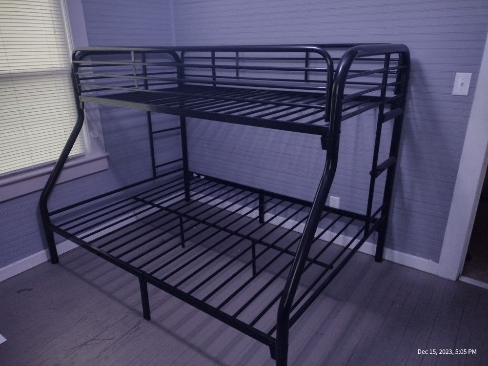 NEW BUNK BED FRAME 