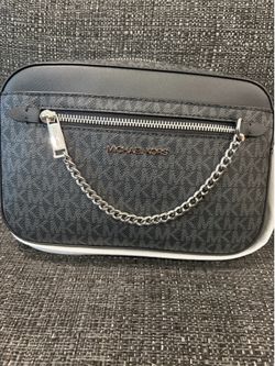 Micheal kors purses