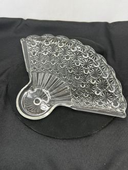 Vintage Daisy Button Pressed Glass Fan Shaped Plate