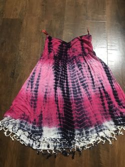 Dress size medium pickup In Southwest Bakersfield