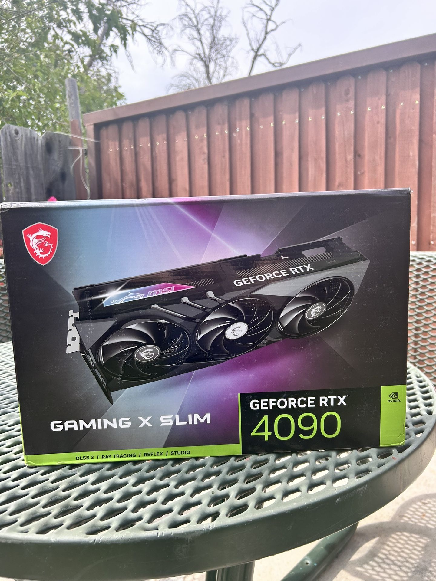 MSI Gaming X Slim GeForce RTX 4090.