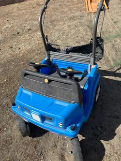 Step 2 push SUV blue