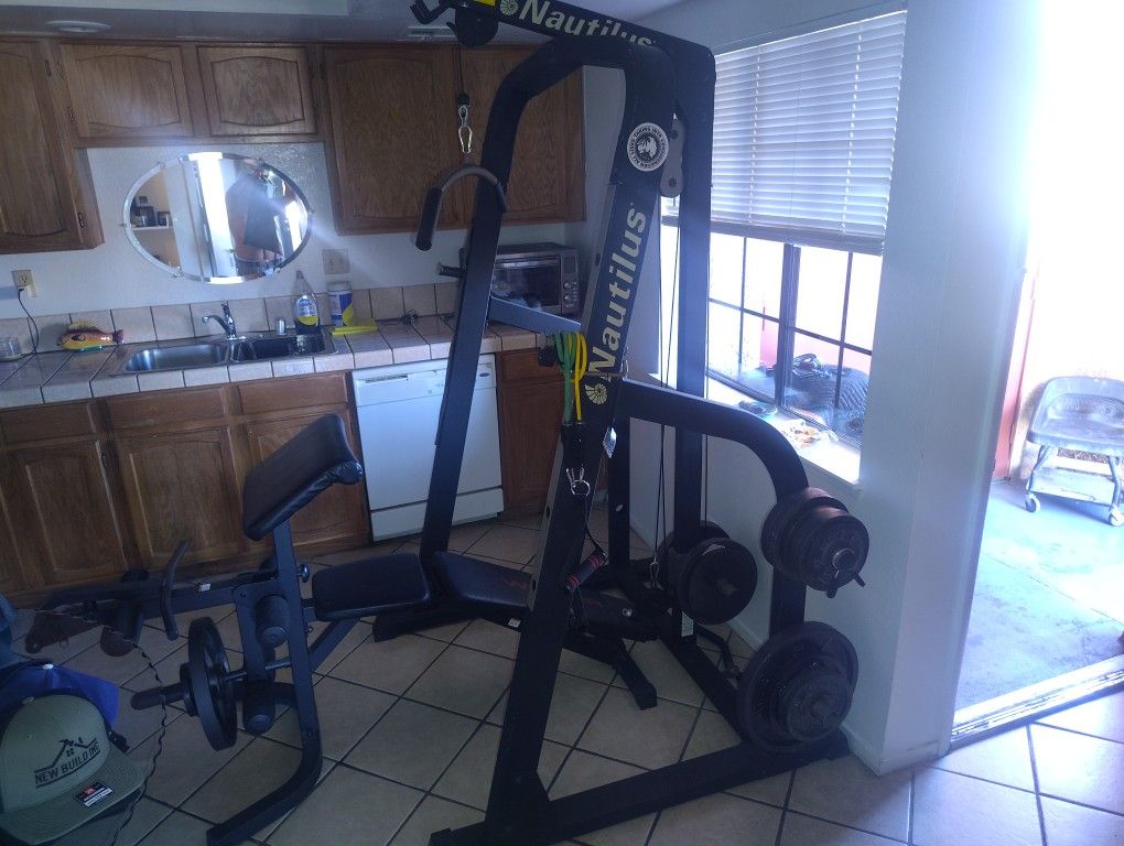 Olympic Weight Set Up..complete !!600obo..💪🏽Summer Special🙌🏽