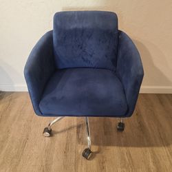 Modern Office Chair "Never Used"