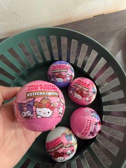 Hello kitty mystery charms 💜