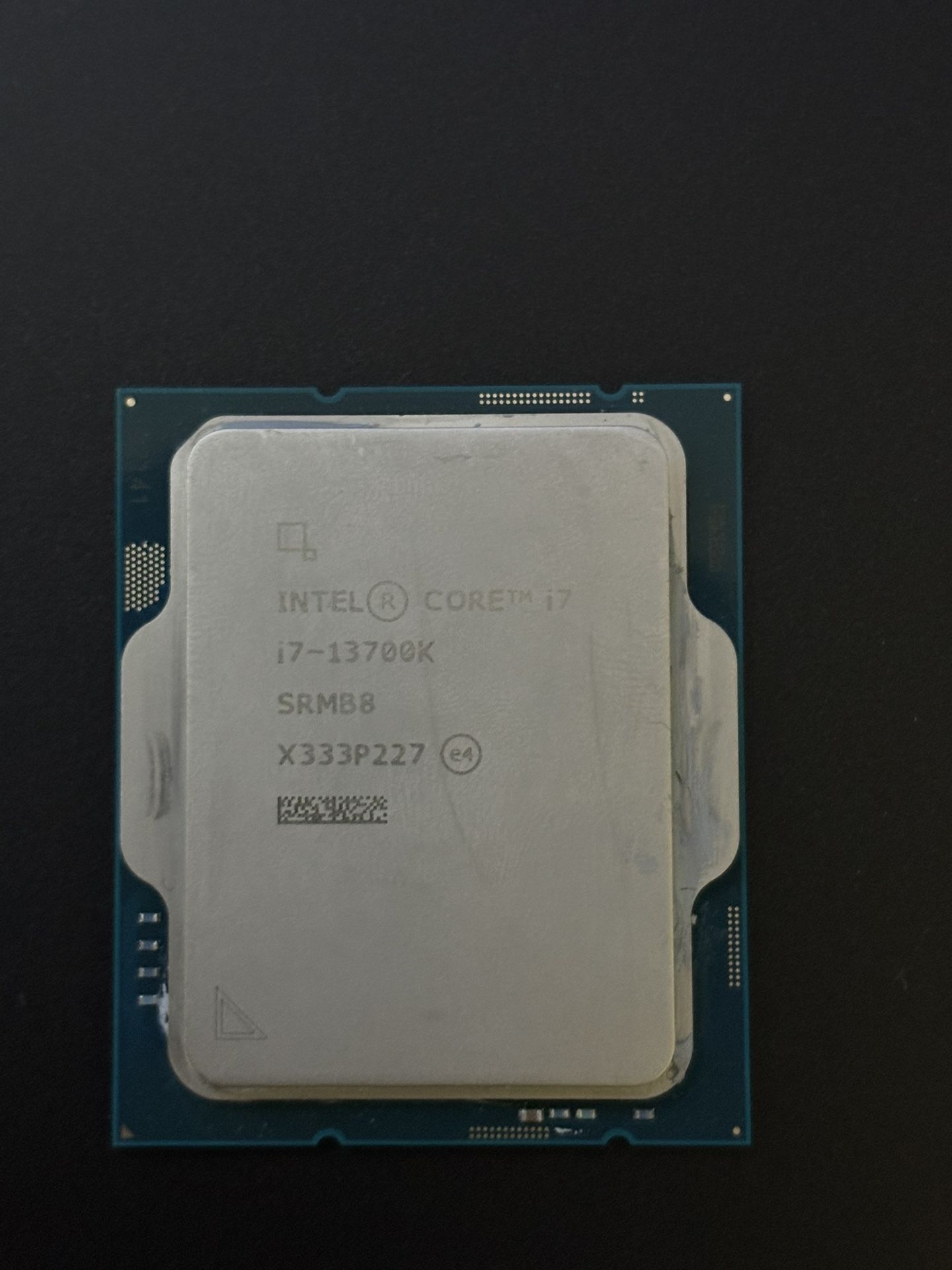 LGA 1700 Intel 13700K