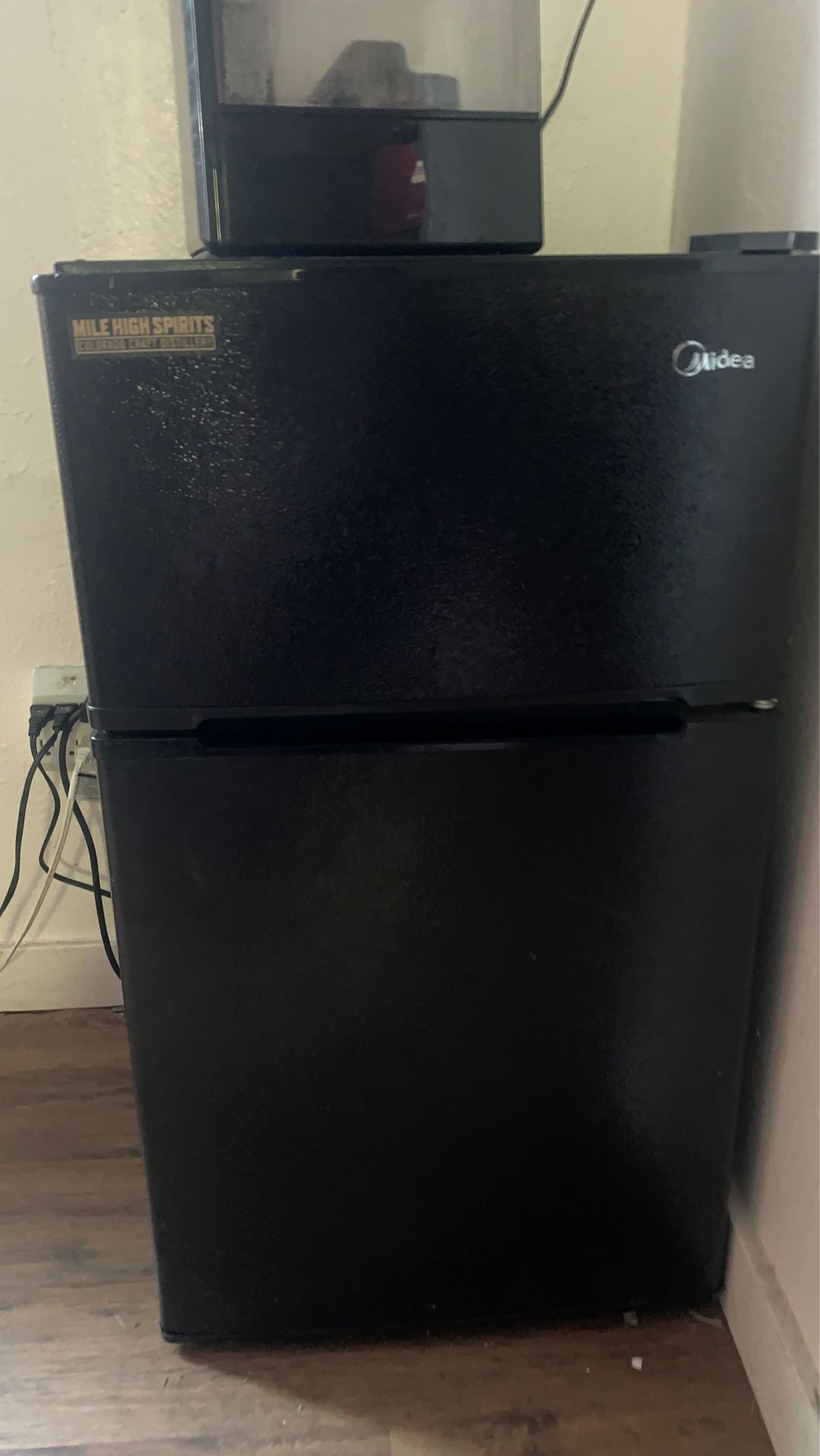 Midea Mini-Fridge/Freezer - Good Condition