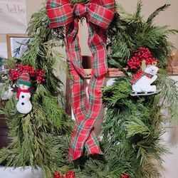 Fresh Cut Handmade Cedar Wreath 