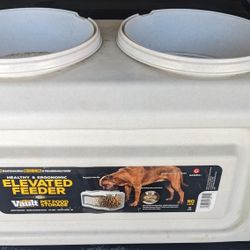 Tall Dog Storage Feeder 