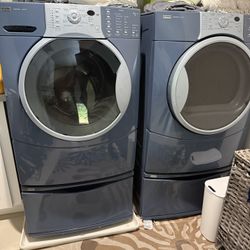 Kenmore Washer / Dryer Plus Prdestal