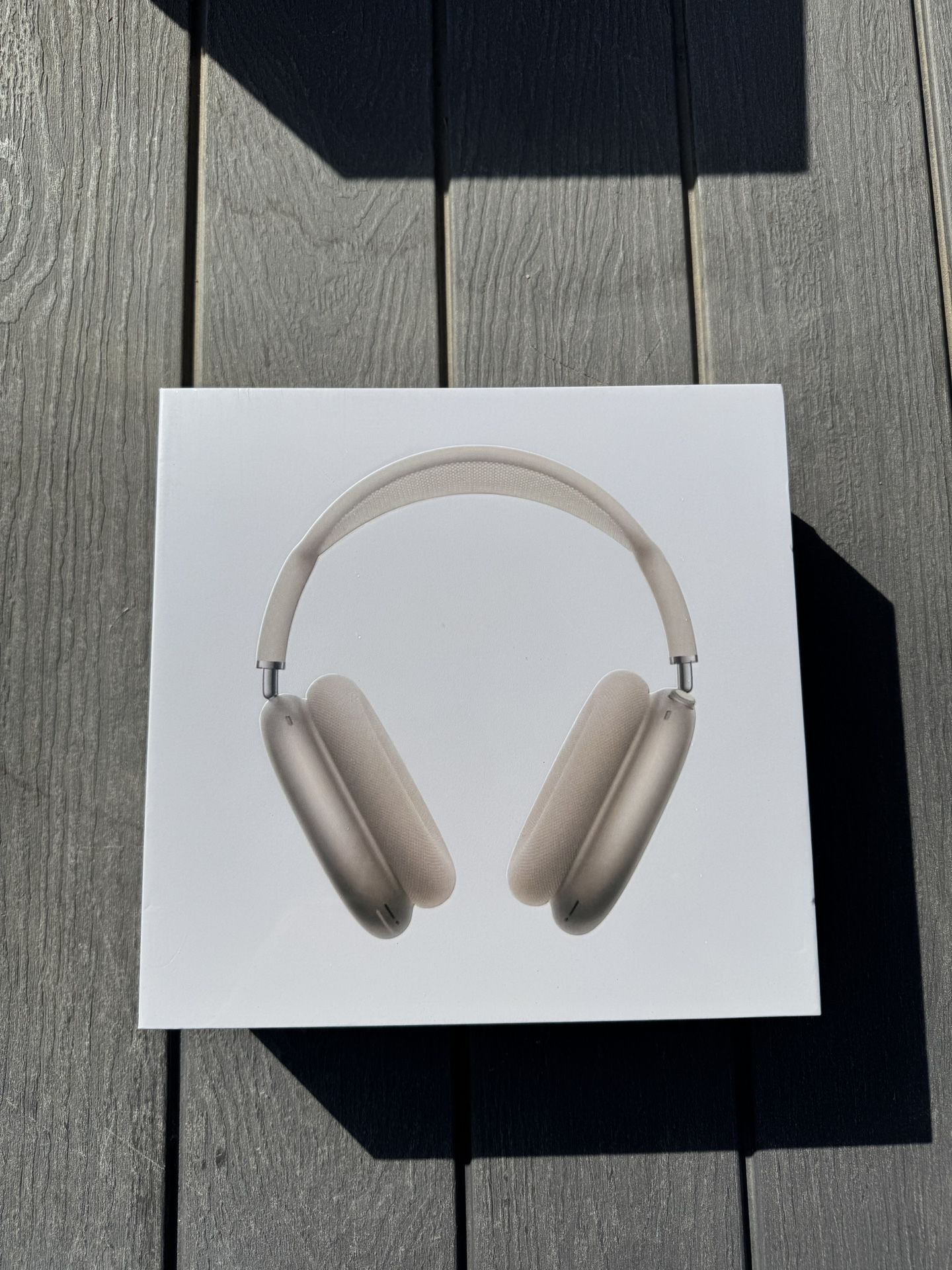 AirPods Pro 2nd Generation with MagSafe Wireless Charging Case
