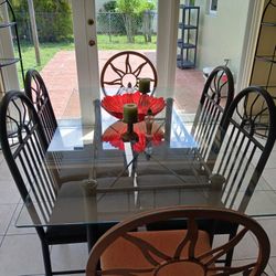 7 Piece Dining Room Set With End Tables And Shelves
