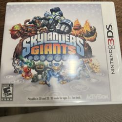 Skylanders Giants DS Game