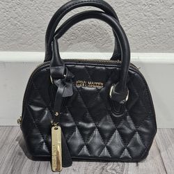 Like New Black & Gold Steve Madden Purse