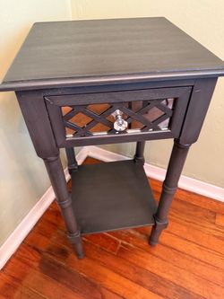 Accent table with drawer
