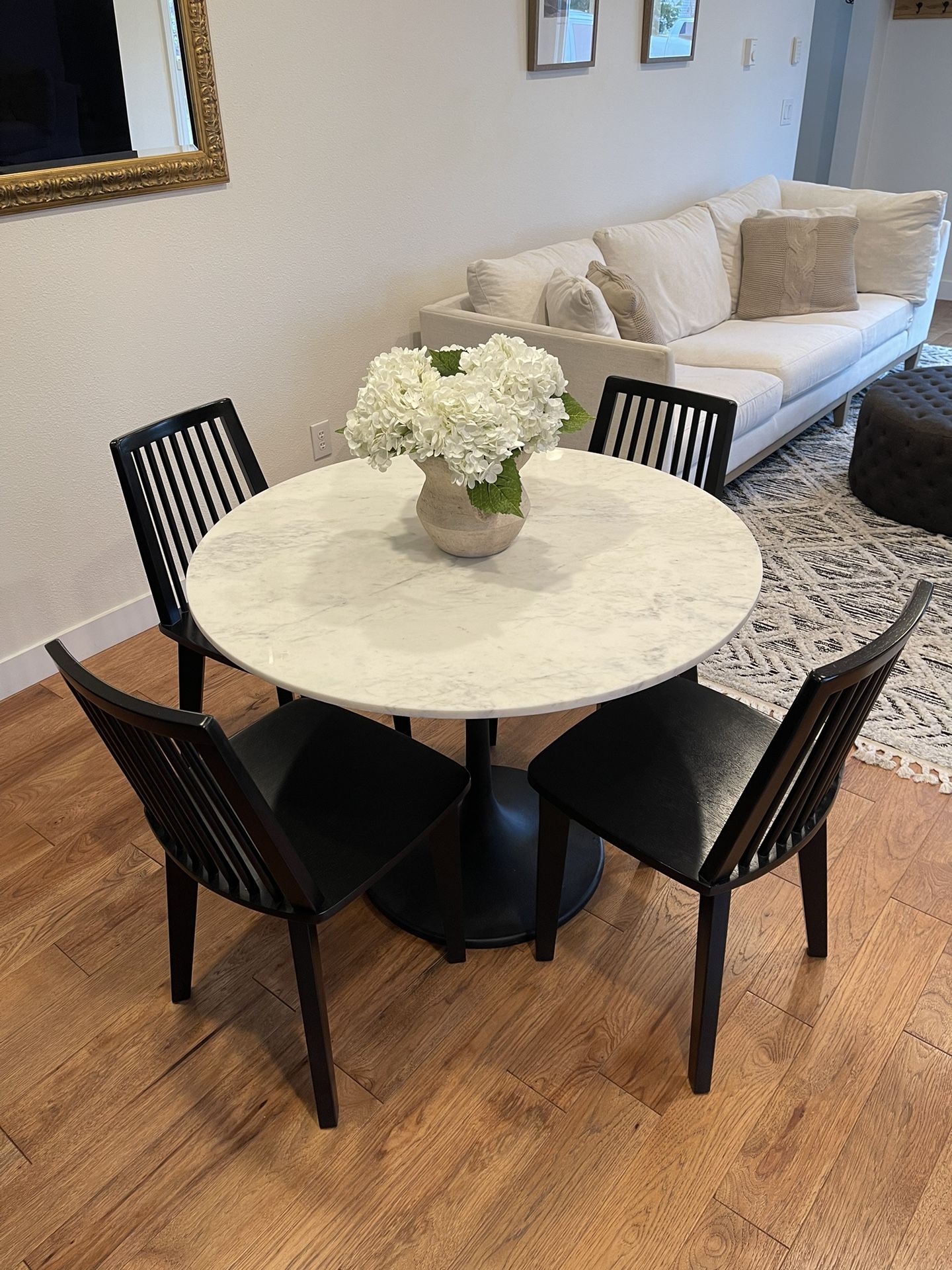 Dining Table and 4 Chairs