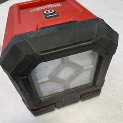 Milwaukee M18 Light