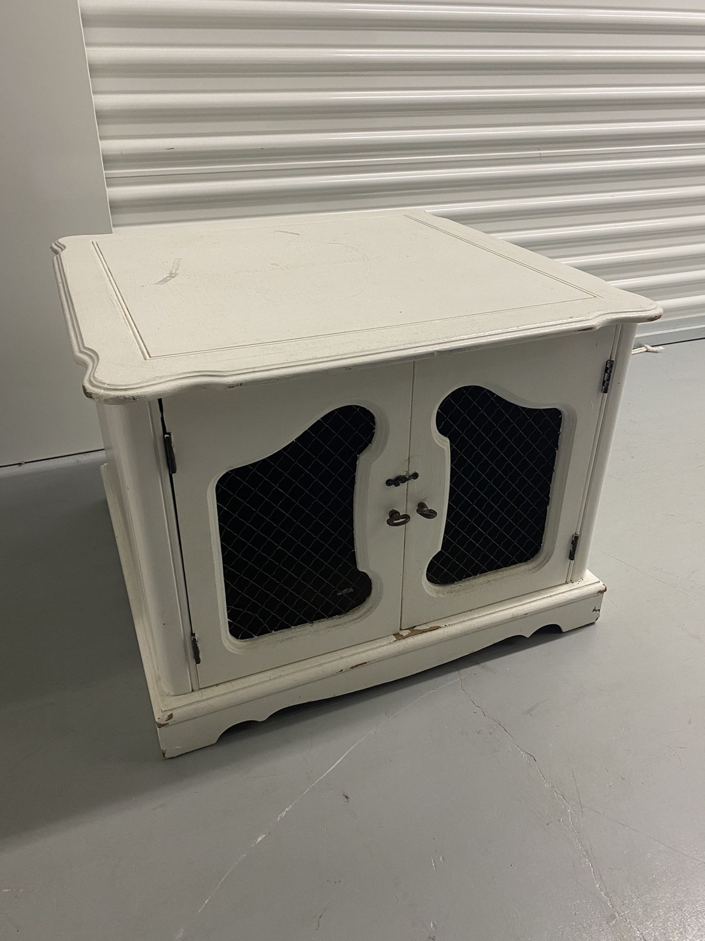Dog Crate table