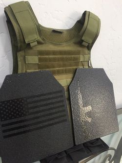 Vest with level 3 plates