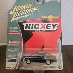 Johnny Lightning Muscle Cars Nickey 2002 Chevy Camaro ZL1 Metallic Blue 1/64