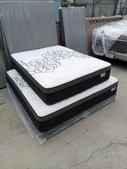 Queen Size Mattress Pillow Top New bedframe sold separately