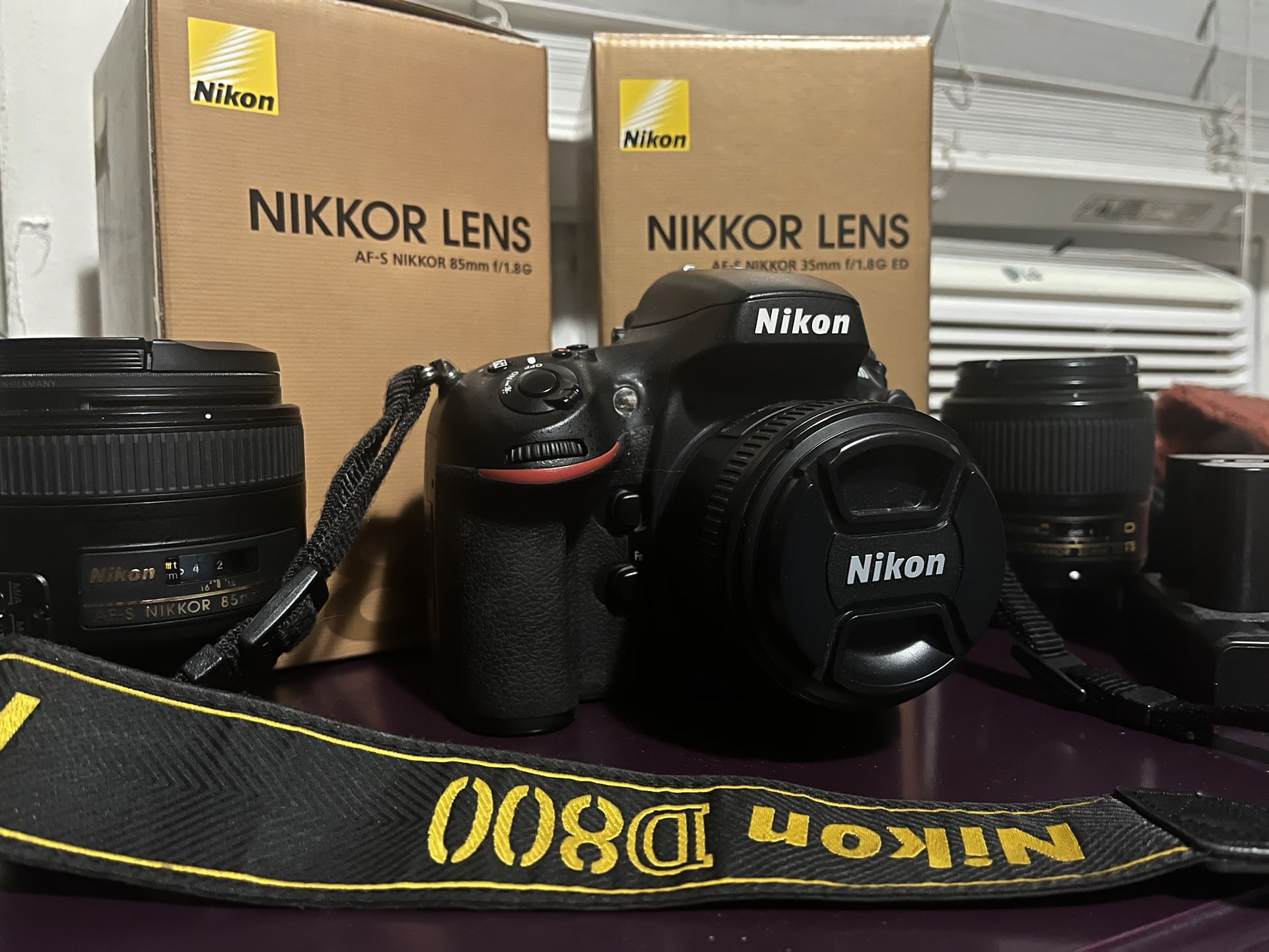 Full Frame Nikon D800 With 3 Lenses (85mm F1.8, 50mm F1.8, 35mm F1.8 ...