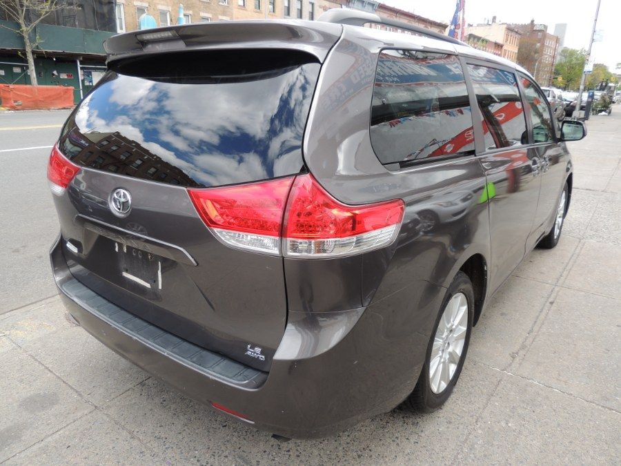 2014 Toyota Sienna