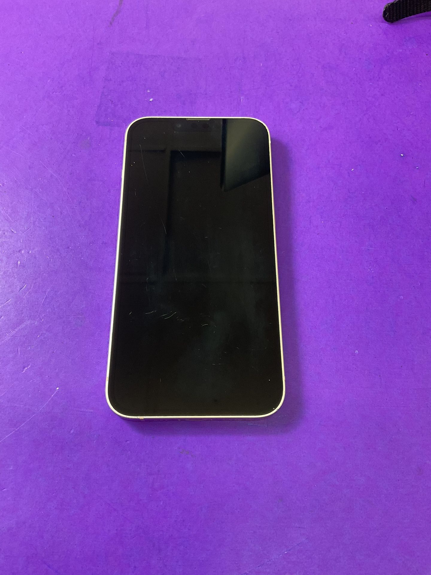 iPhone 13 – 128GB – Unlocked – 74% Battery Health – ML973KK/A